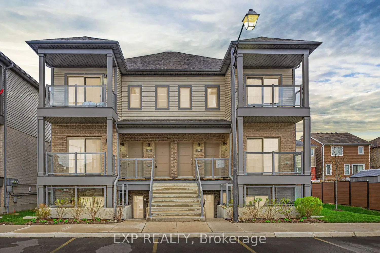 205 West Oak Trail 42