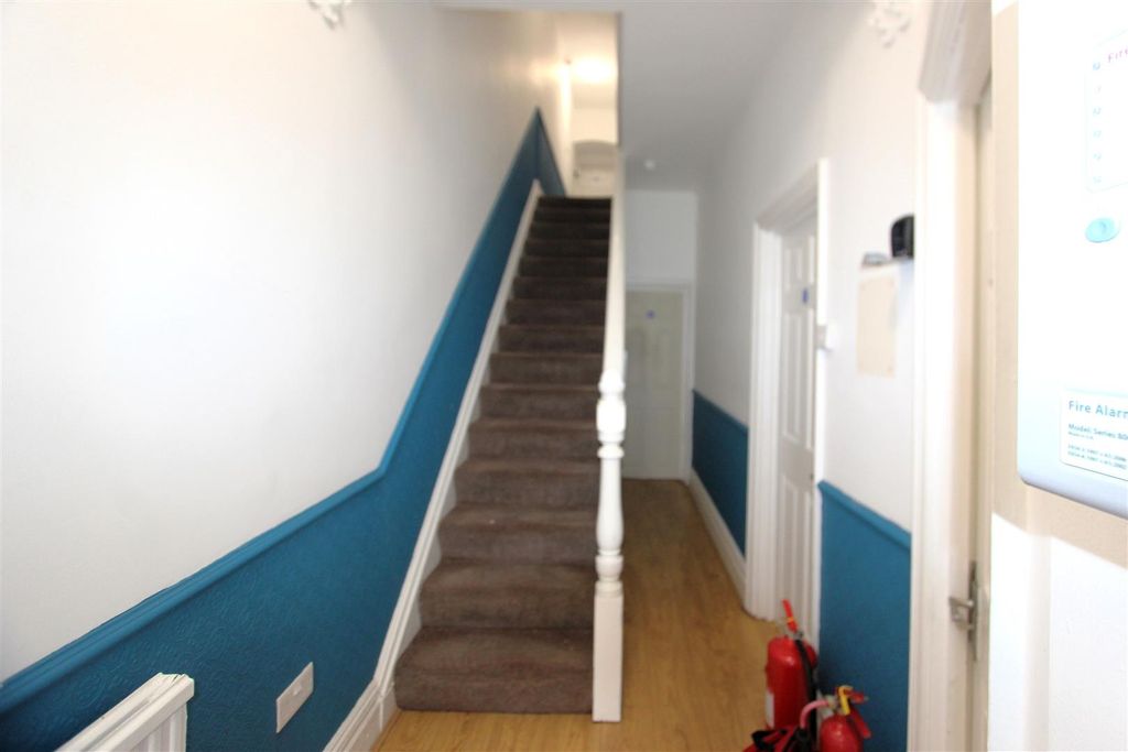 Additional image 2 of 3 bed semi-detached house for saleStuart Road, Gillingham ME7