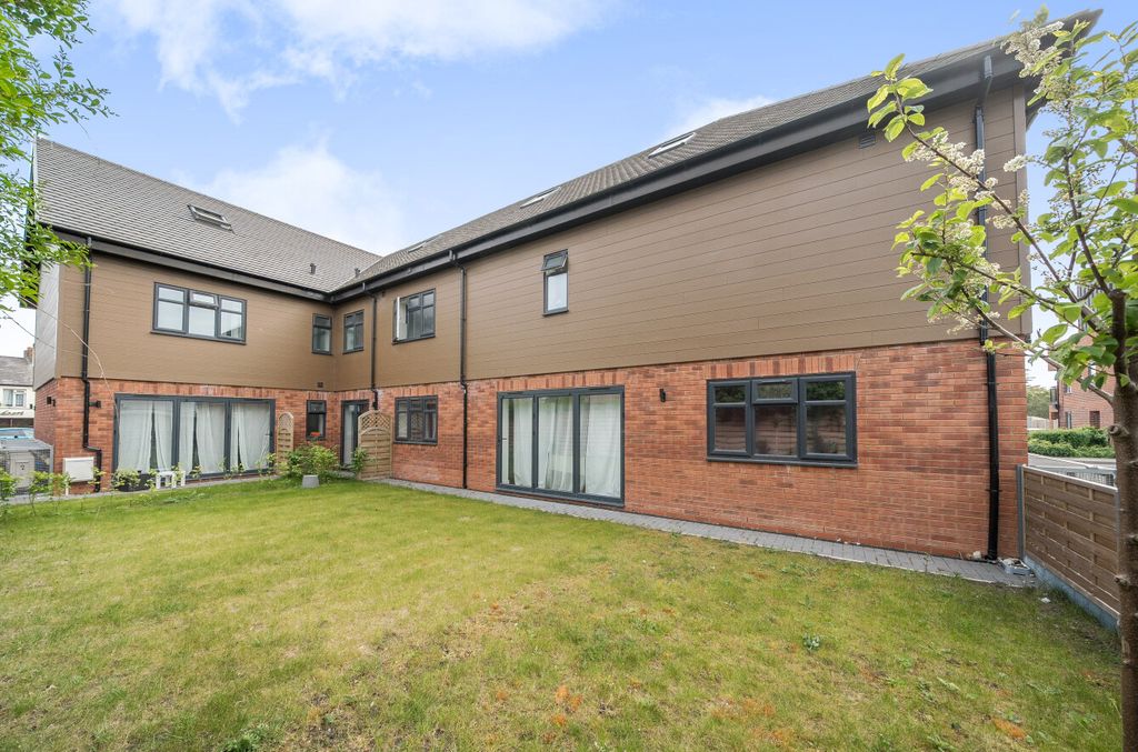 Additional image 10 of Property for saleHighlands Road, Fareham, Hampshire PO15