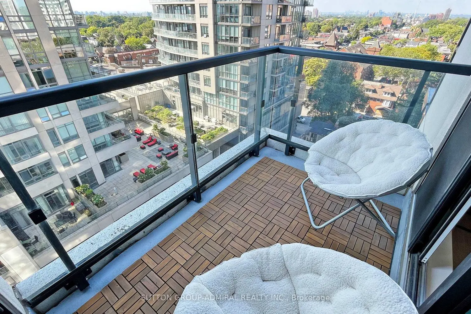 Additional image 14 of 1486 Bathurst Street 907