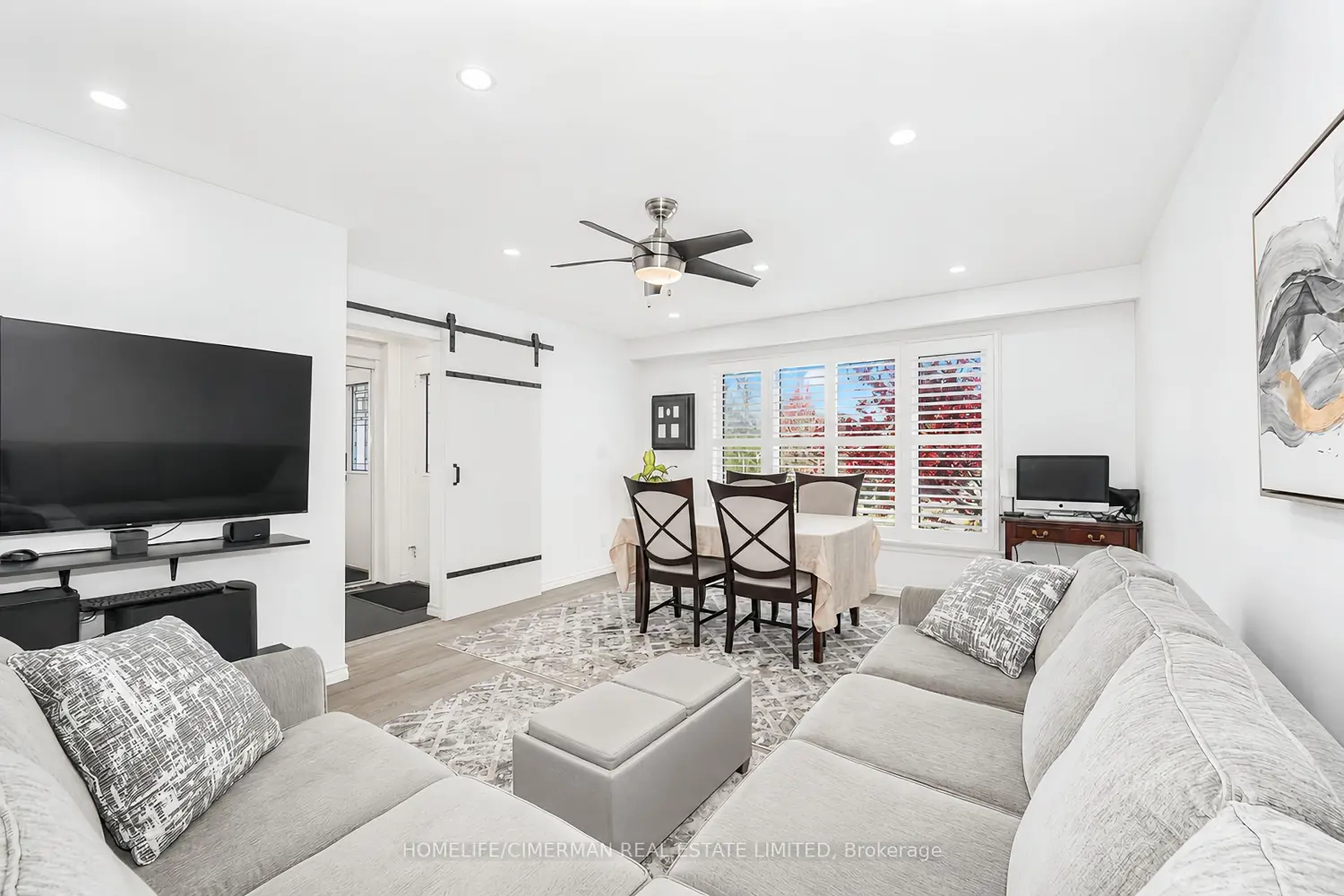 20 Lawrence Crescent photo 3