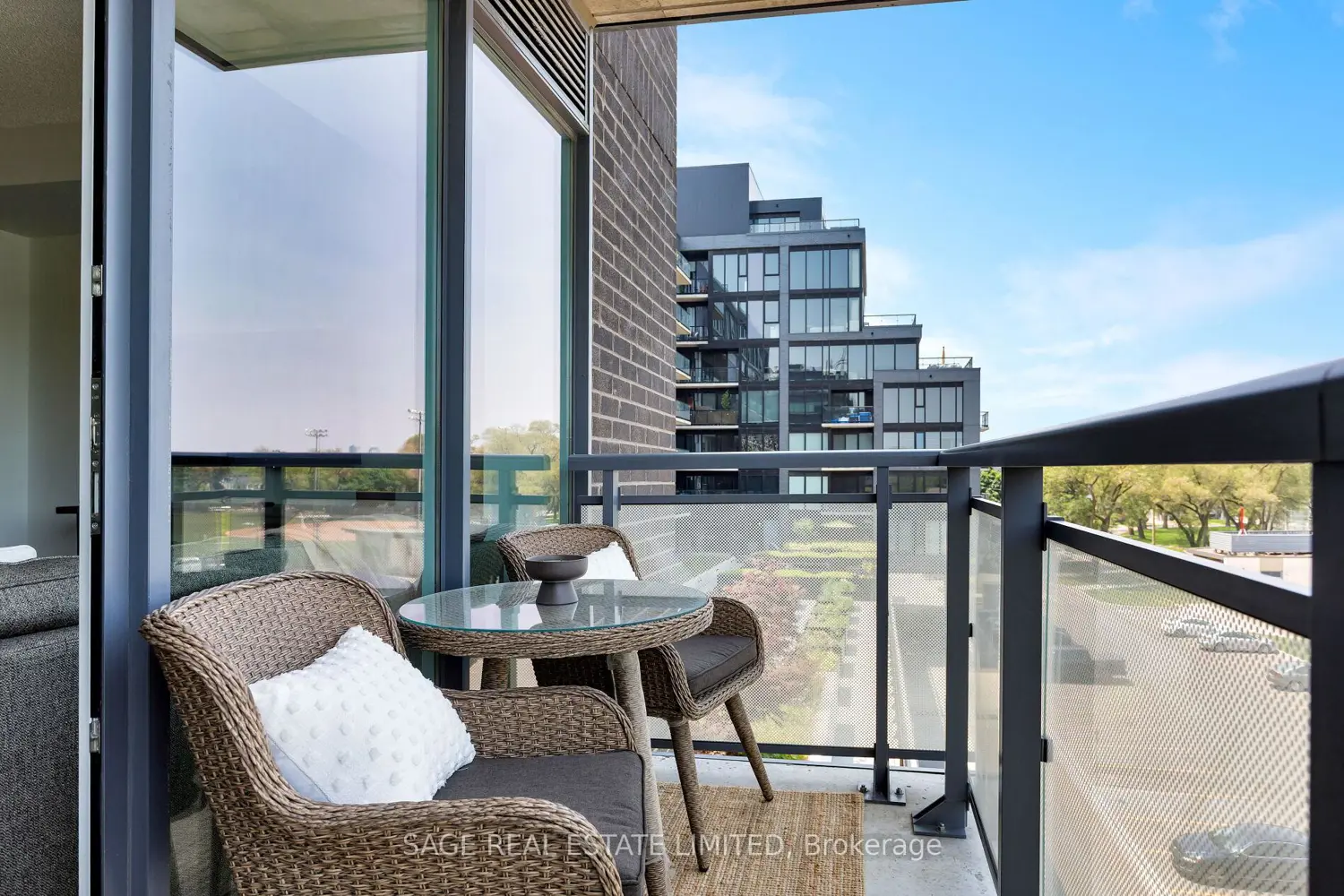 Additional image 13 of 760 The Queensway 401