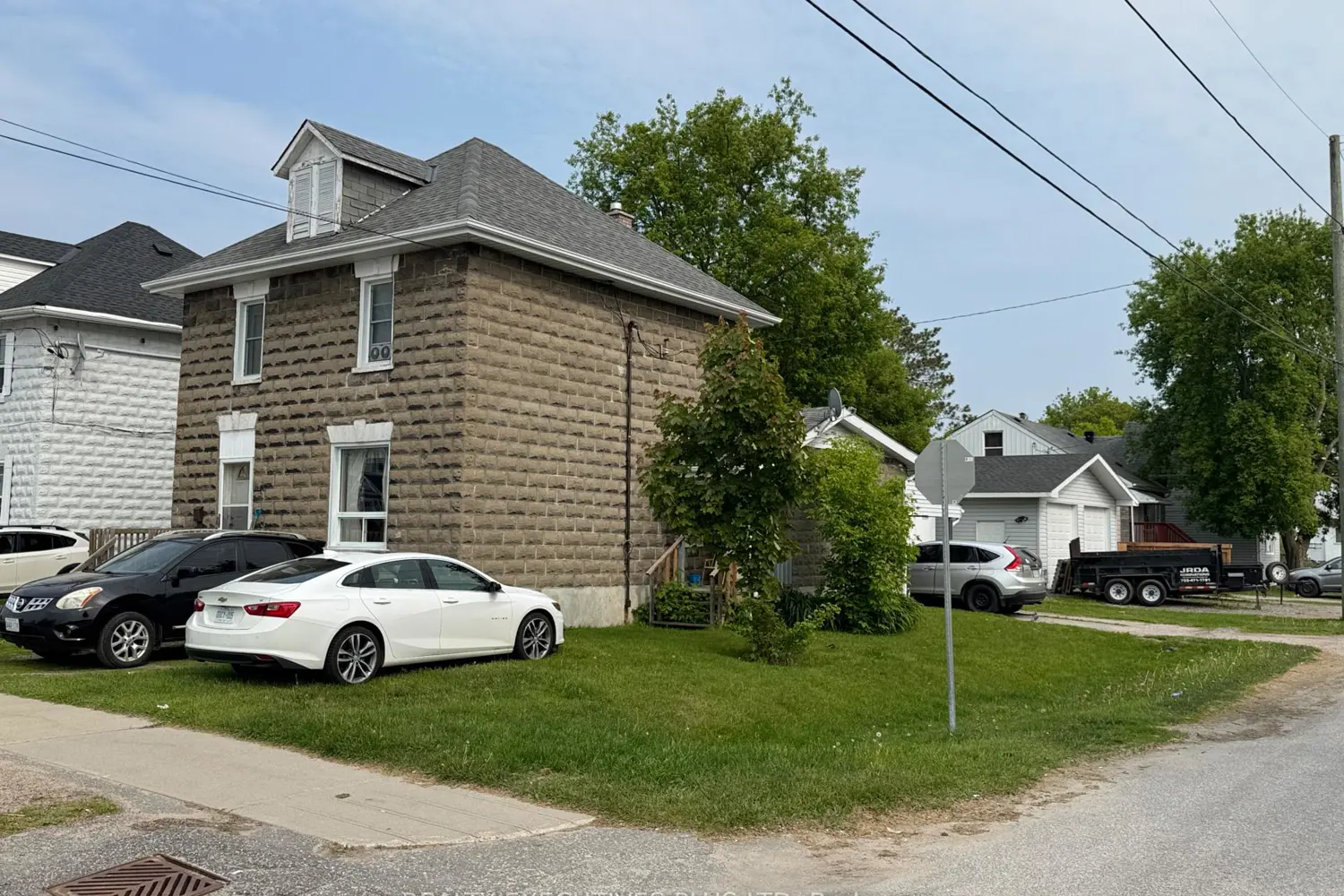 Additional image 2 of 907 Fraser Street