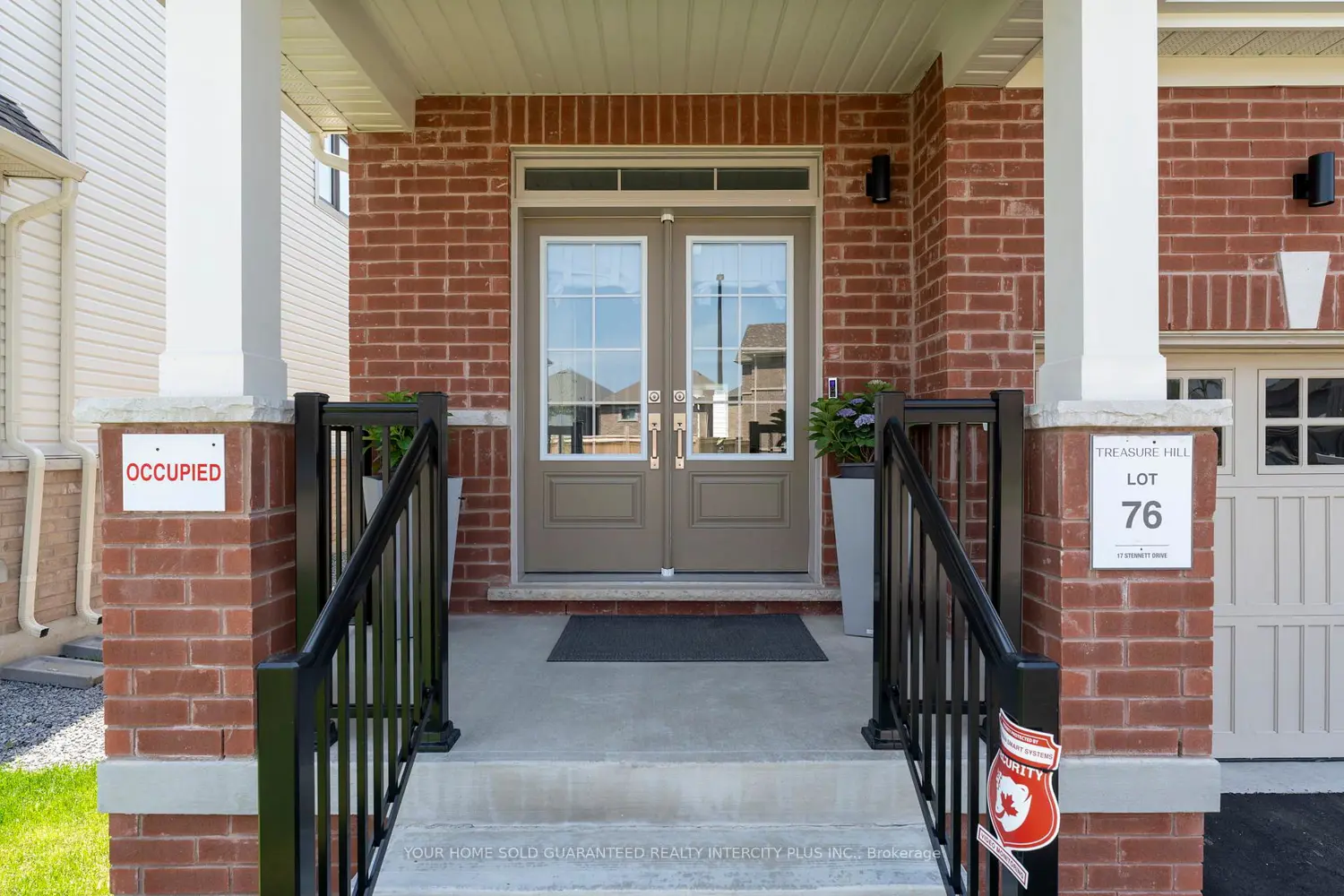 17 Stennett Drive photo 2