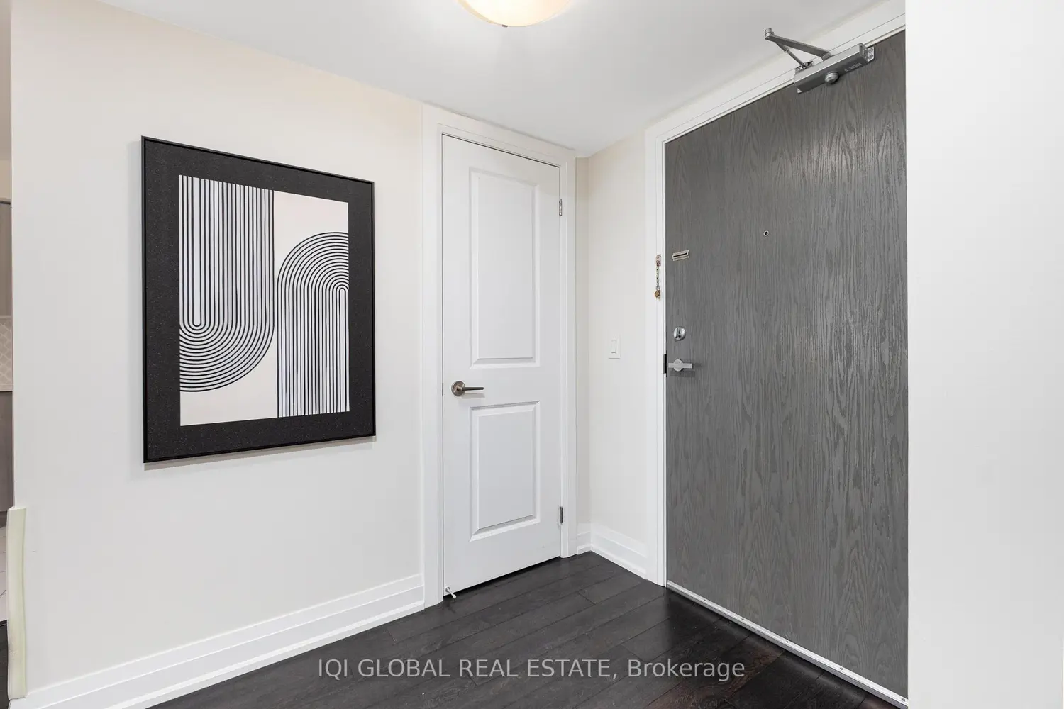 481 Rupert Avenue 2205 photo 5