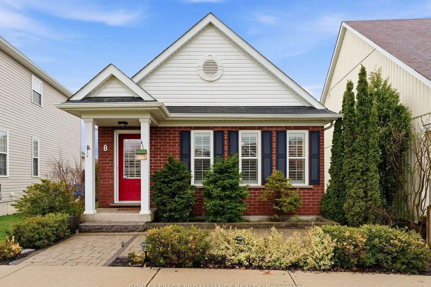 8 Bigwood Crescent