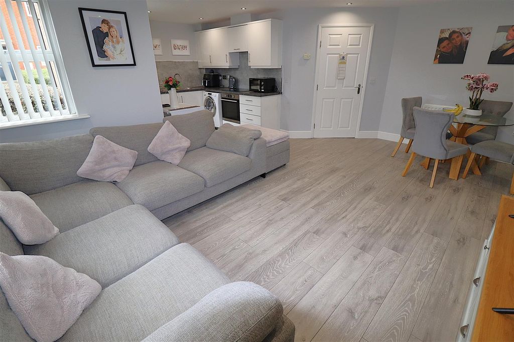 Additional image 2 of 2 bed flat for saleConqueror Drive, Gillingham ME7
