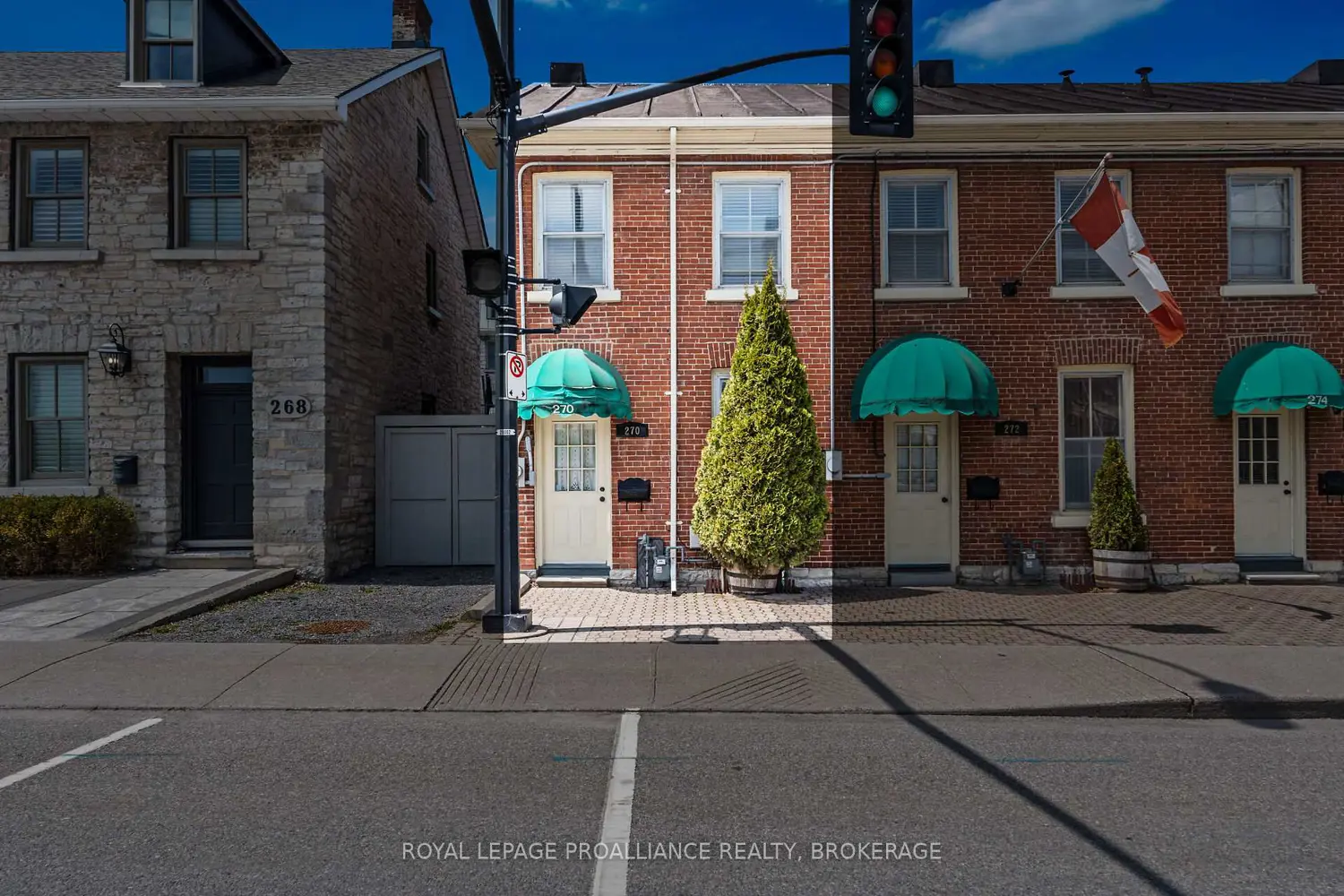 270 Wellington Street