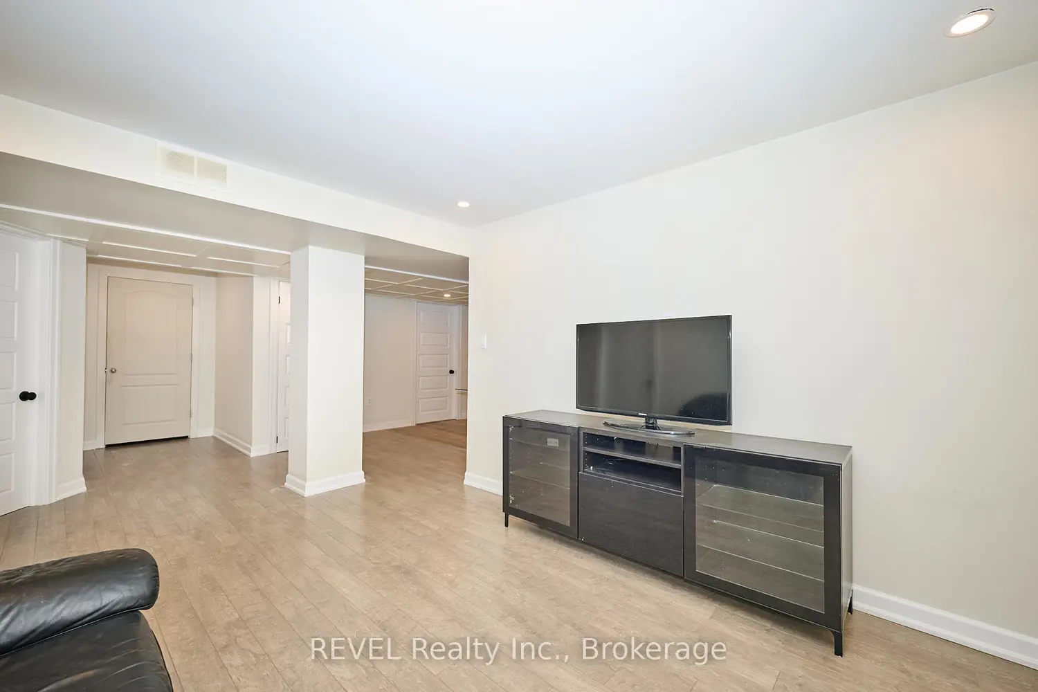 104 Tuliptree Road photo 3