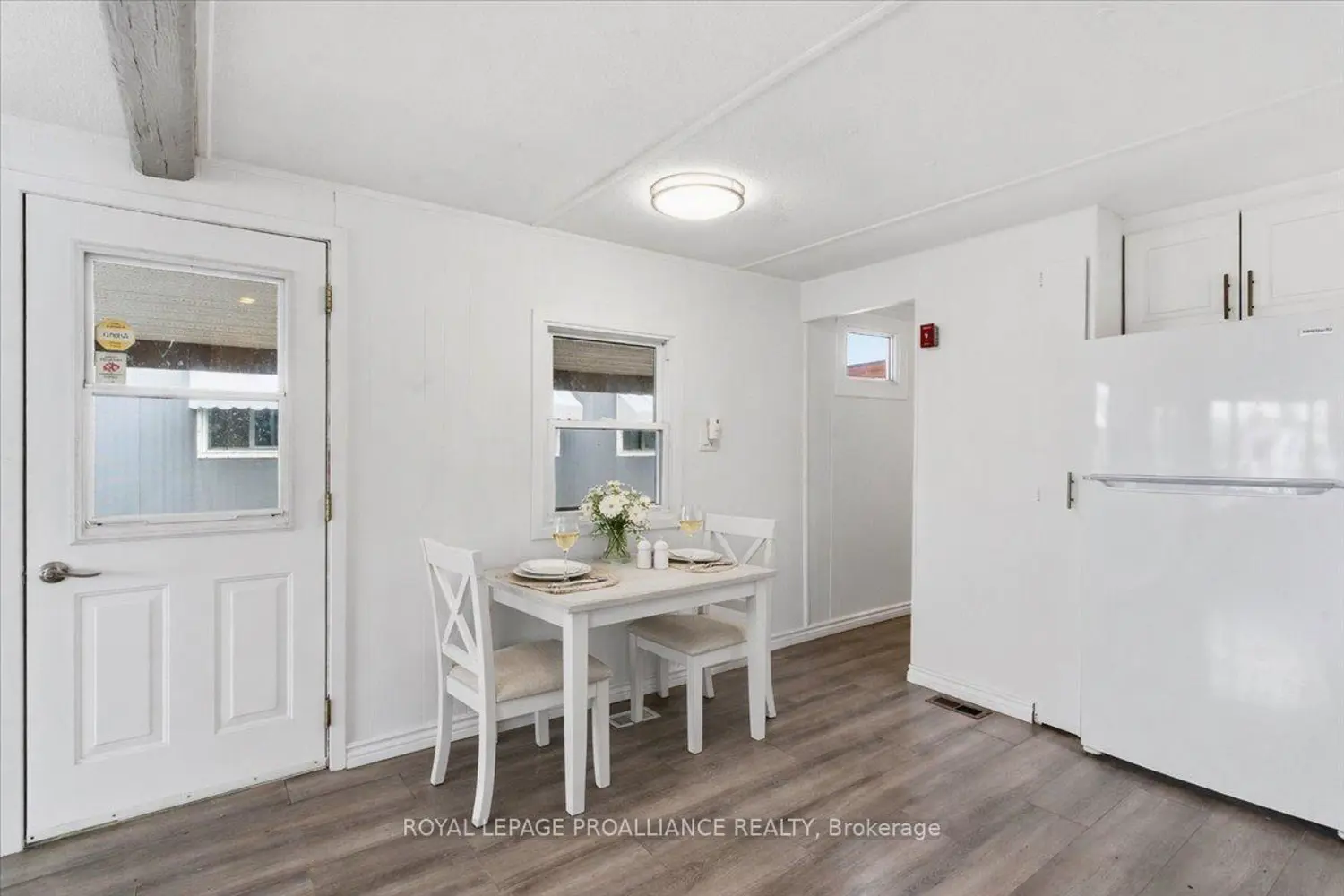 311 Dundas Street 47 photo 5