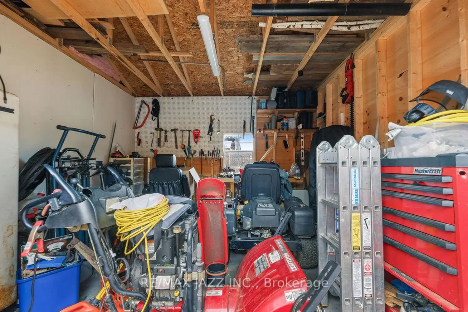 Additional image 16 of 29 Grandview Drive