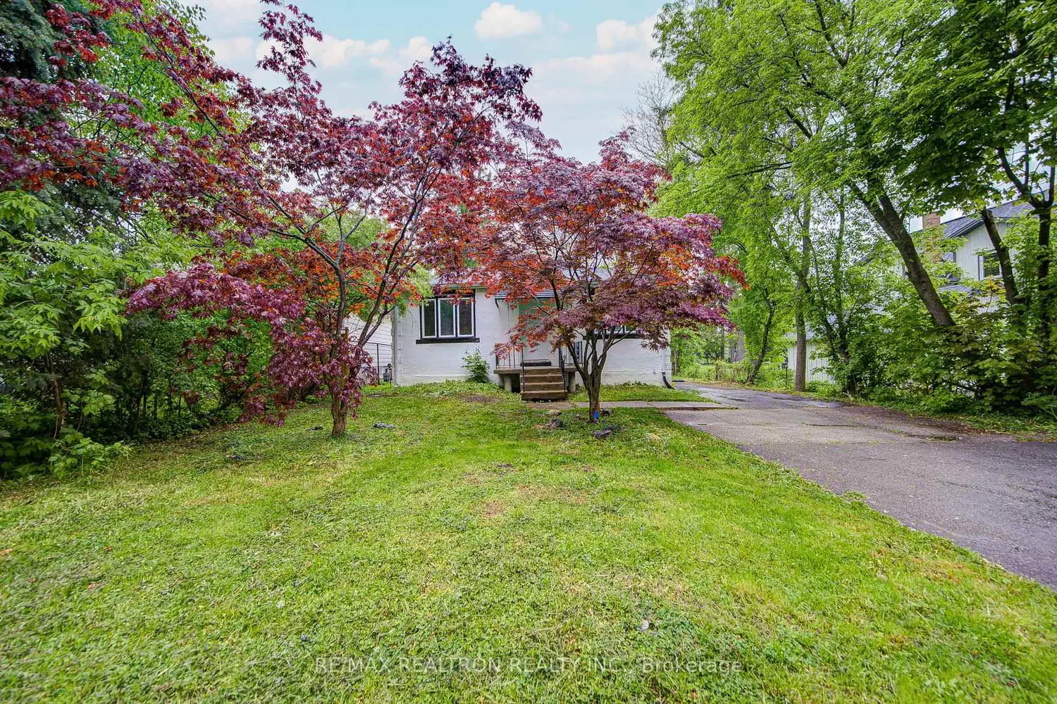 95 Roseview Avenue photo 3