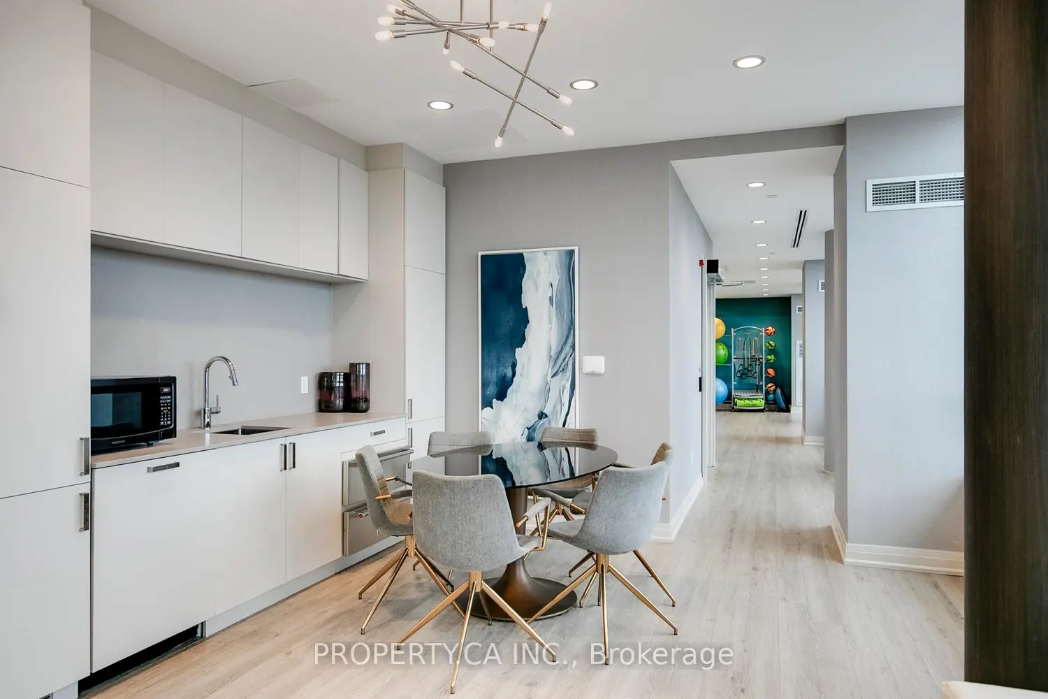 Additional image 15 of 630 Greenwood Avenue 505
