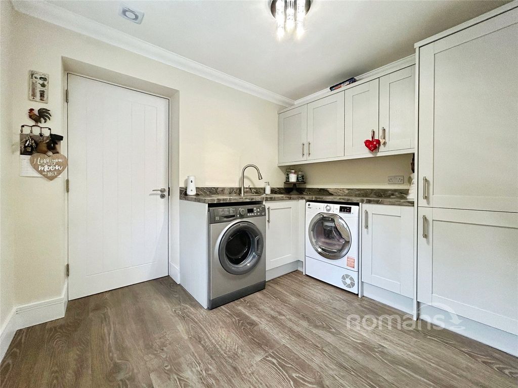 Additional image 16 of 4 bed detached house for saleGlebe Road, Farnborough, Hampshire GU14