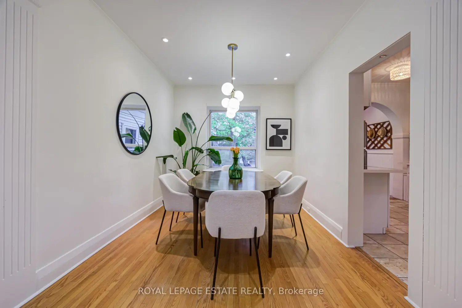 Additional image 5 of 38 Queensbury Avenue