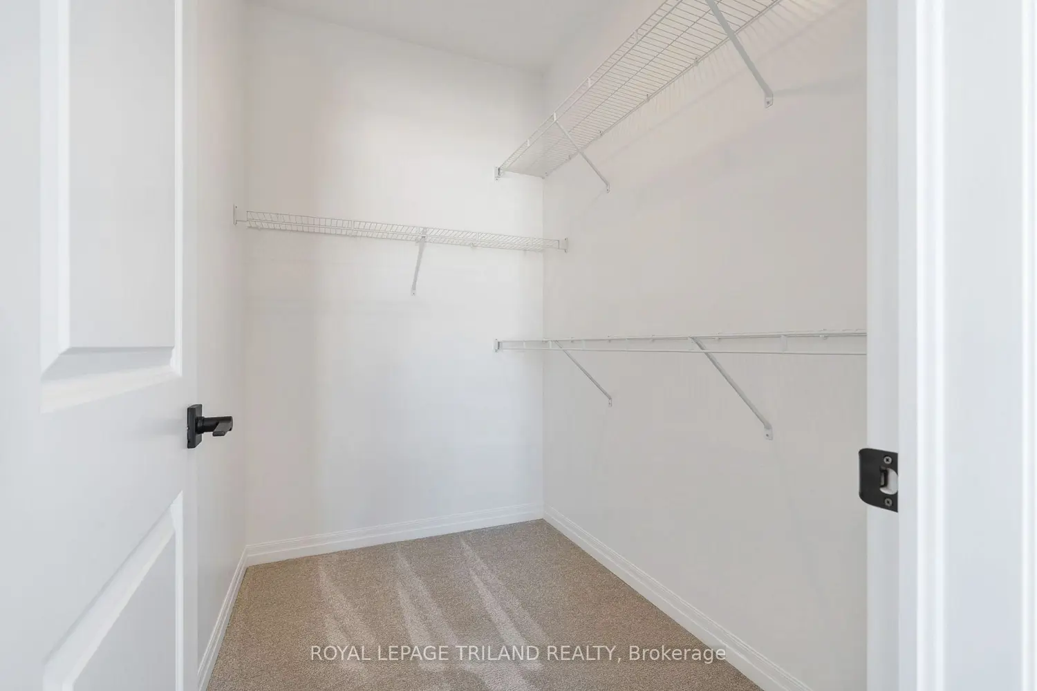2 Evylean Court photo 5