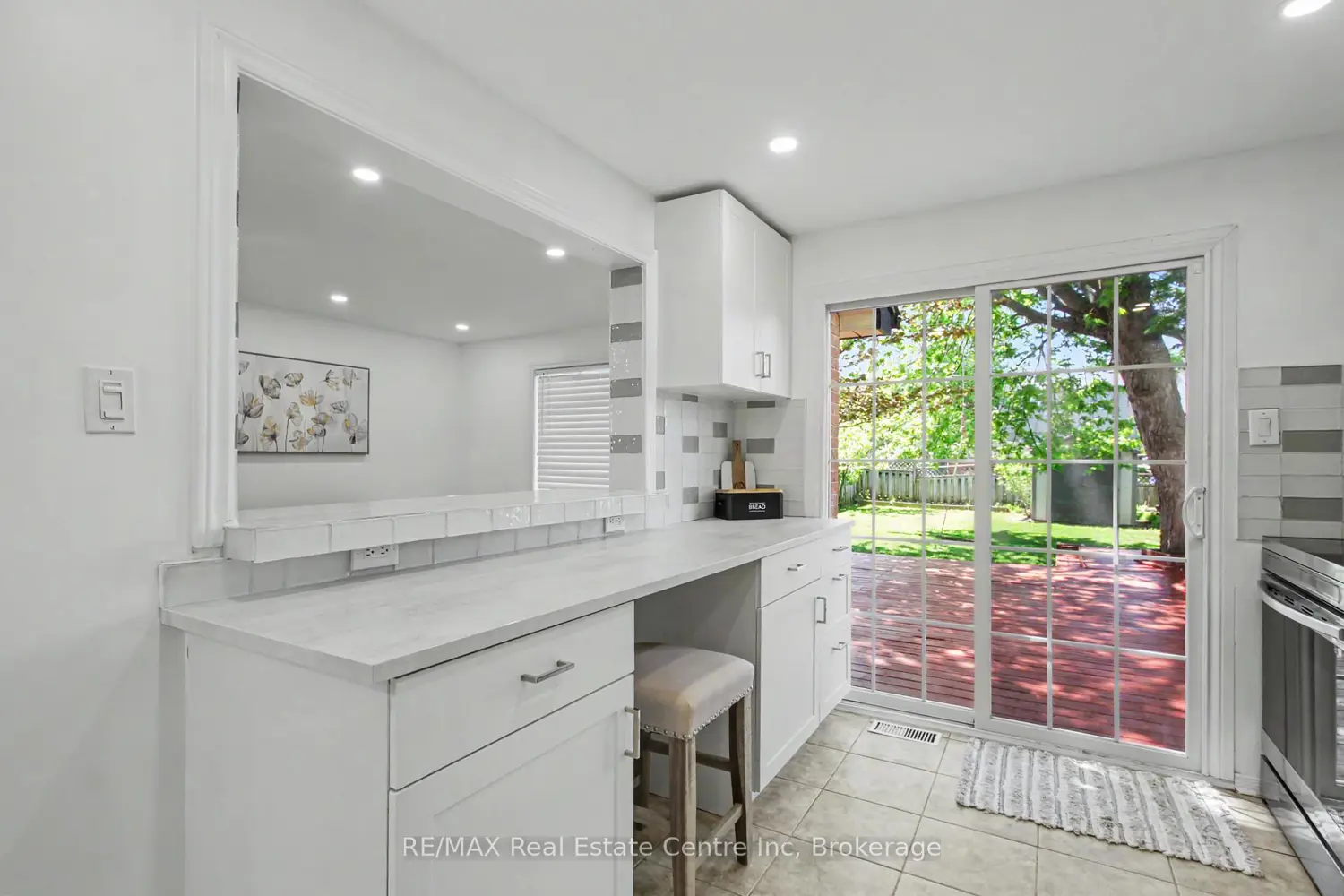 51 Camrose Court photo 3