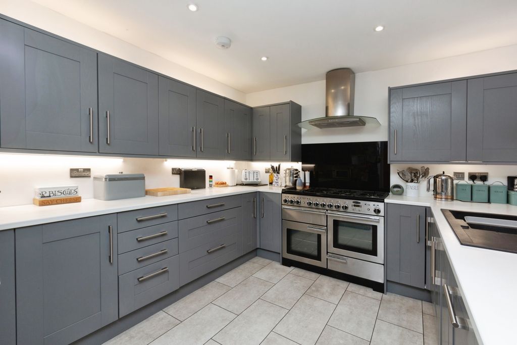 Additional image 6 of 3 bed detached house for saleBack Lane, Bucks Horn Oak, Farnham GU10
