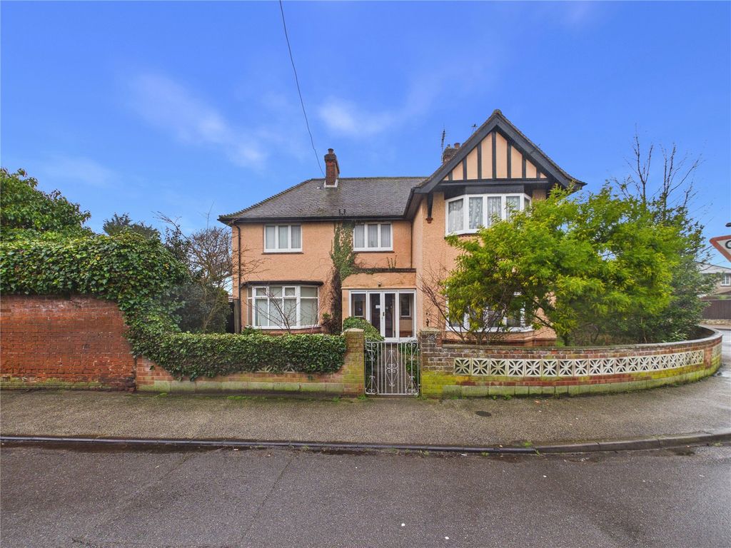 4 bed detached house for salePrinces Road, Felixstowe, Suffolk IP11