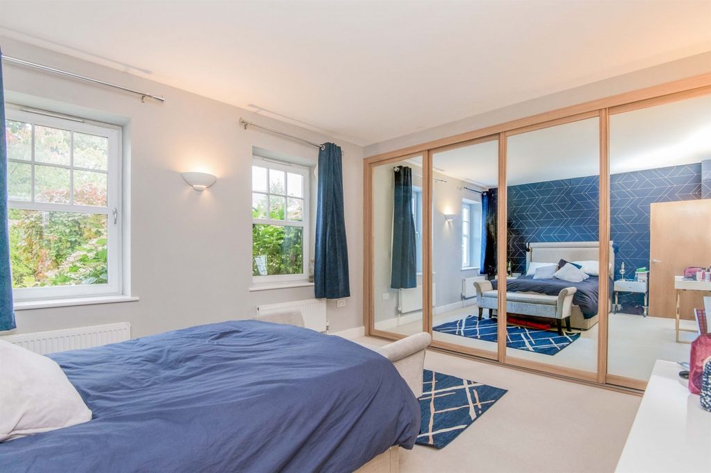 Additional image 9 of 3 bed flat for saleSalterton Road, Exmouth EX8