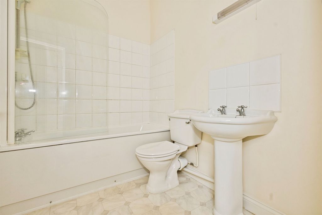 Additional image 12 of 2 bed flat for saleGilbert Scott Mews, South Horrington Village, Wells BA5