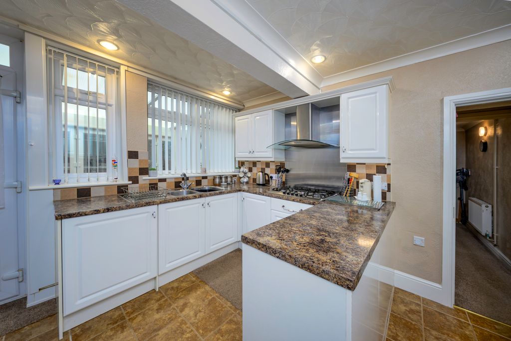 Additional image 9 of 10 bed semi-detached house for saleBuregate Road, Felixstowe IP11
