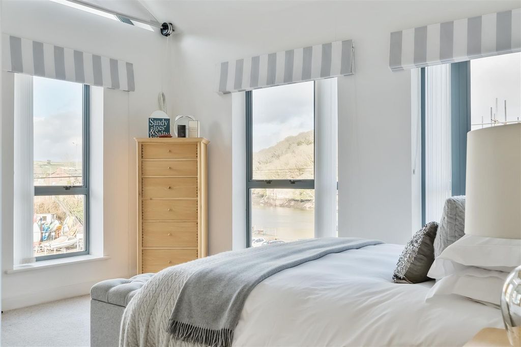 Additional image 13 of 3 bed flat for saleStation Road, Fowey PL23