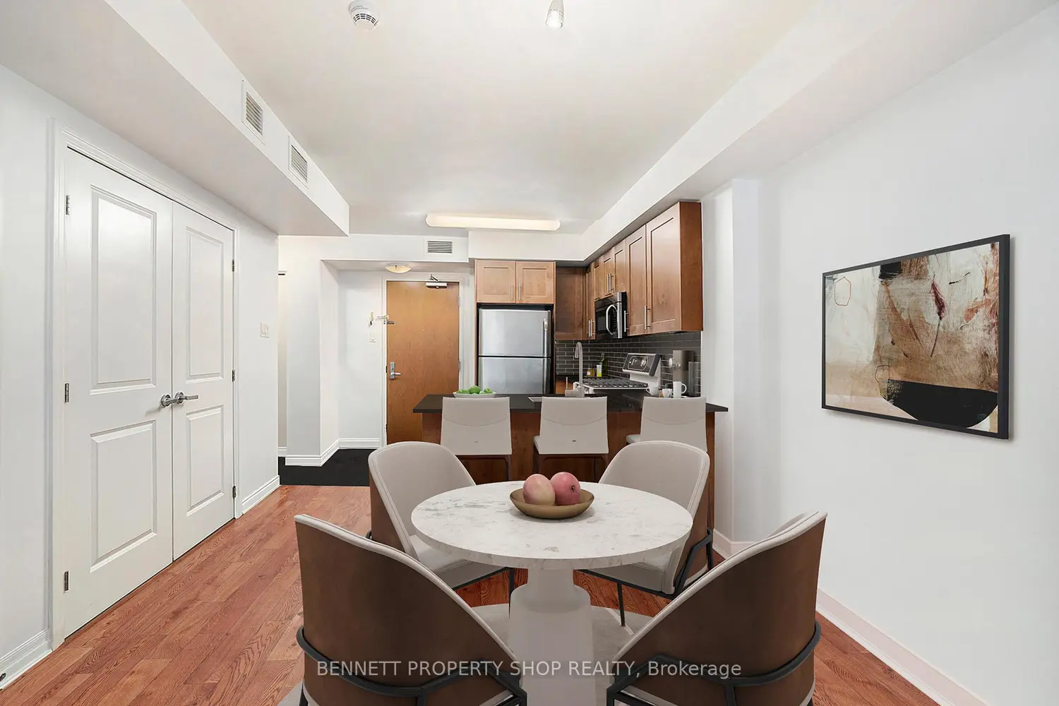 242 Rideau Street 807 photo 4
