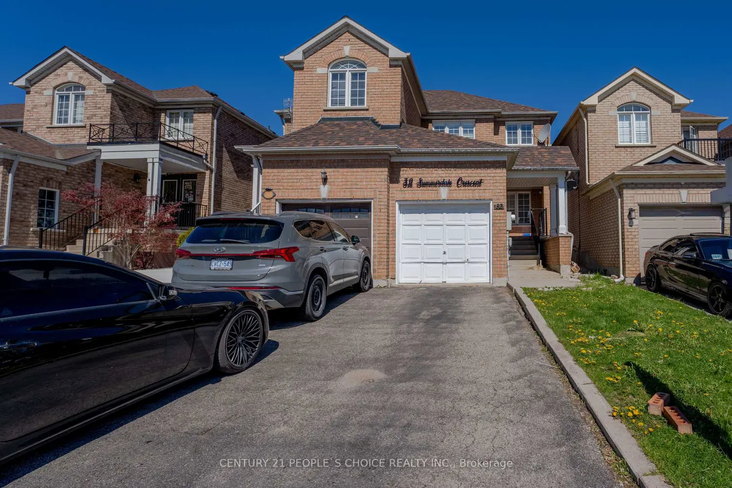 32 Summerdale Crescent photo 2
