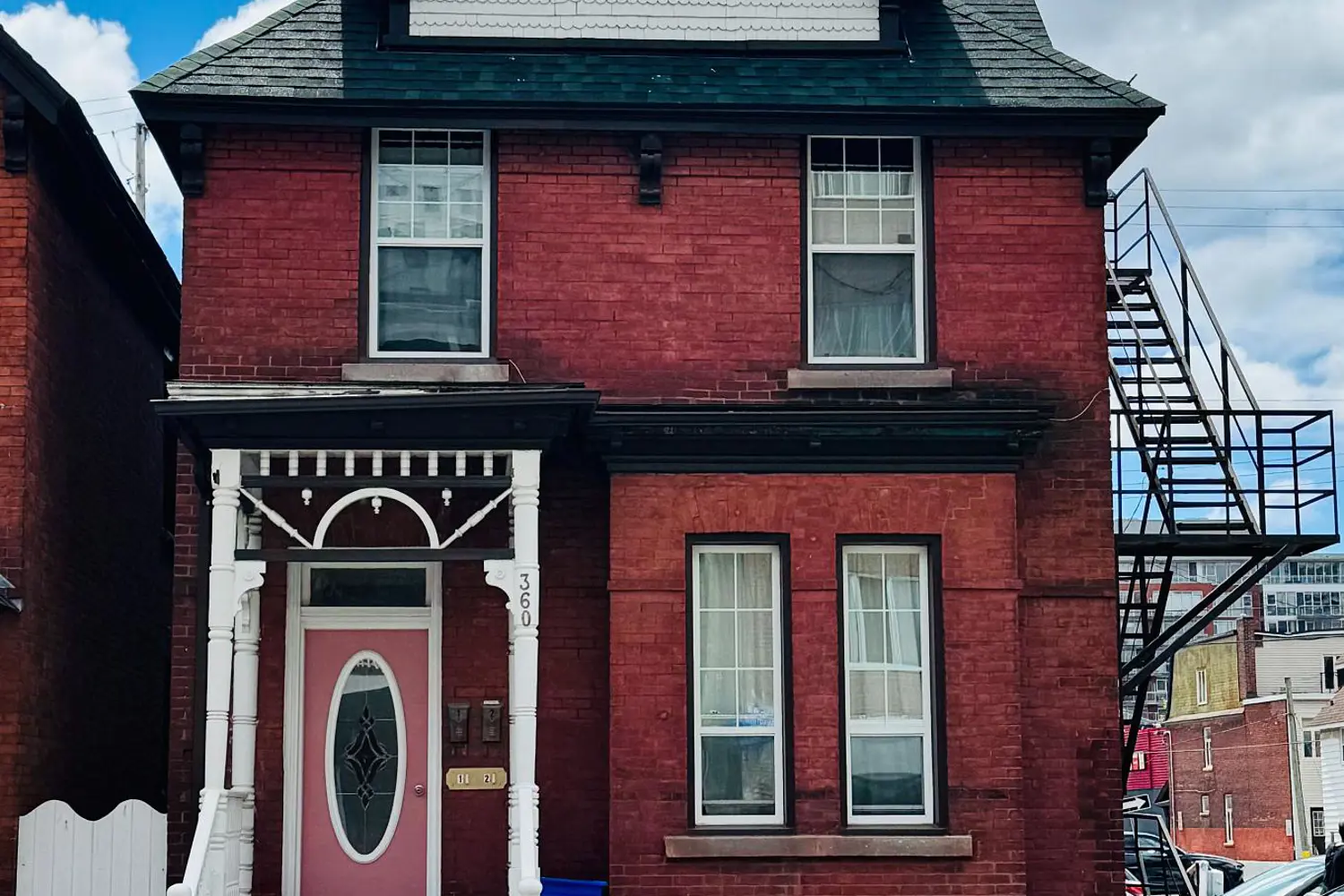 360 Gilmour Street