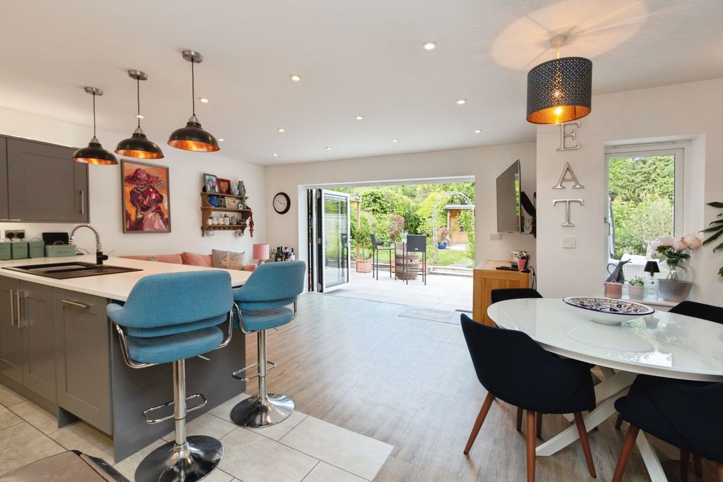 Additional image 2 of 3 bed detached house for saleBack Lane, Bucks Horn Oak, Farnham GU10