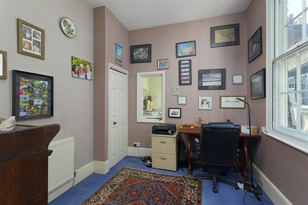 Additional image 8 of 5 bed terraced house for saleHugh House, Hugh Place, Faversham ME13
