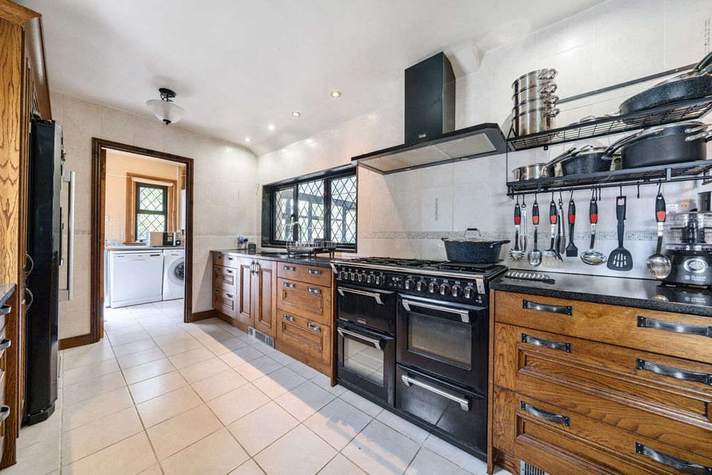 Additional image 5 of 4 bed detached house for saleLennox Road, Gravesend DA11