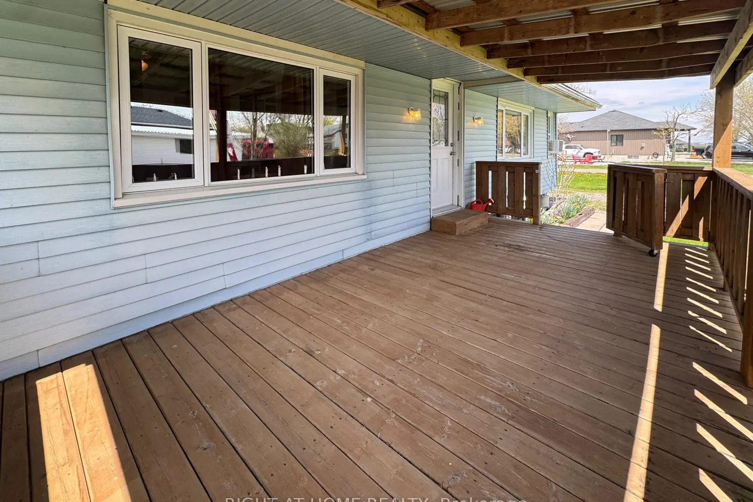 21 Lakeview Lane photo 3