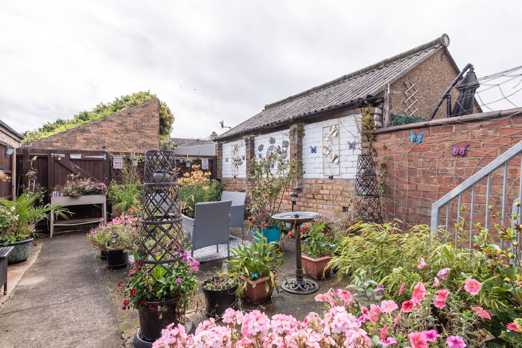 Additional image 23 of 1 bed flat for saleWelholme Road, Grimsby DN32