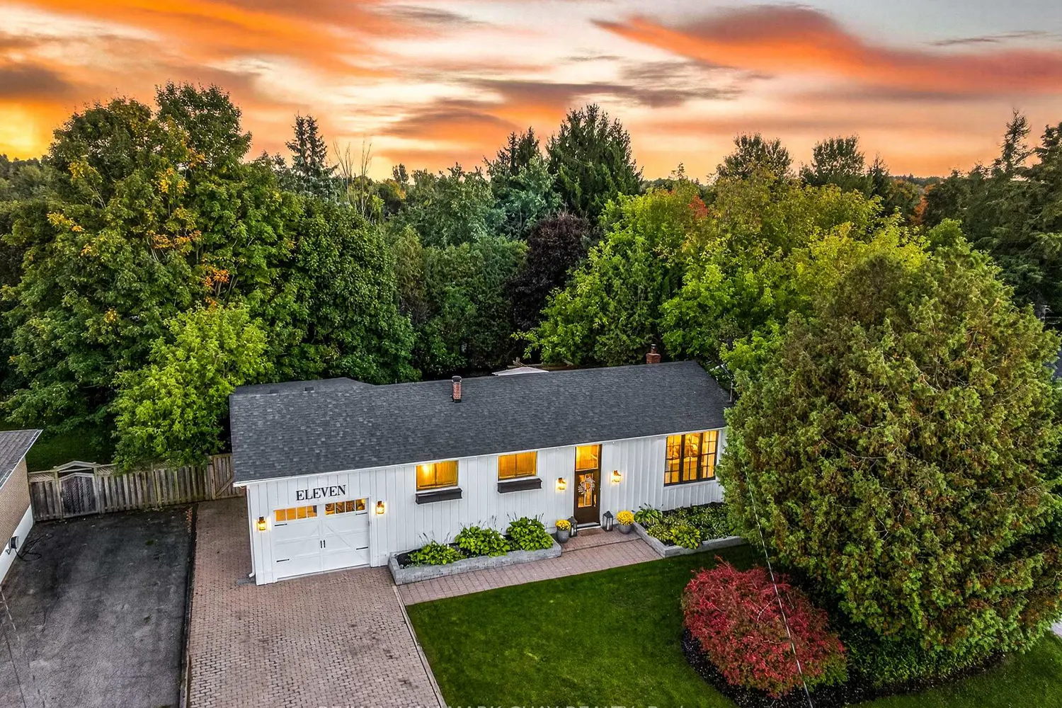 11 Ellen Crescent