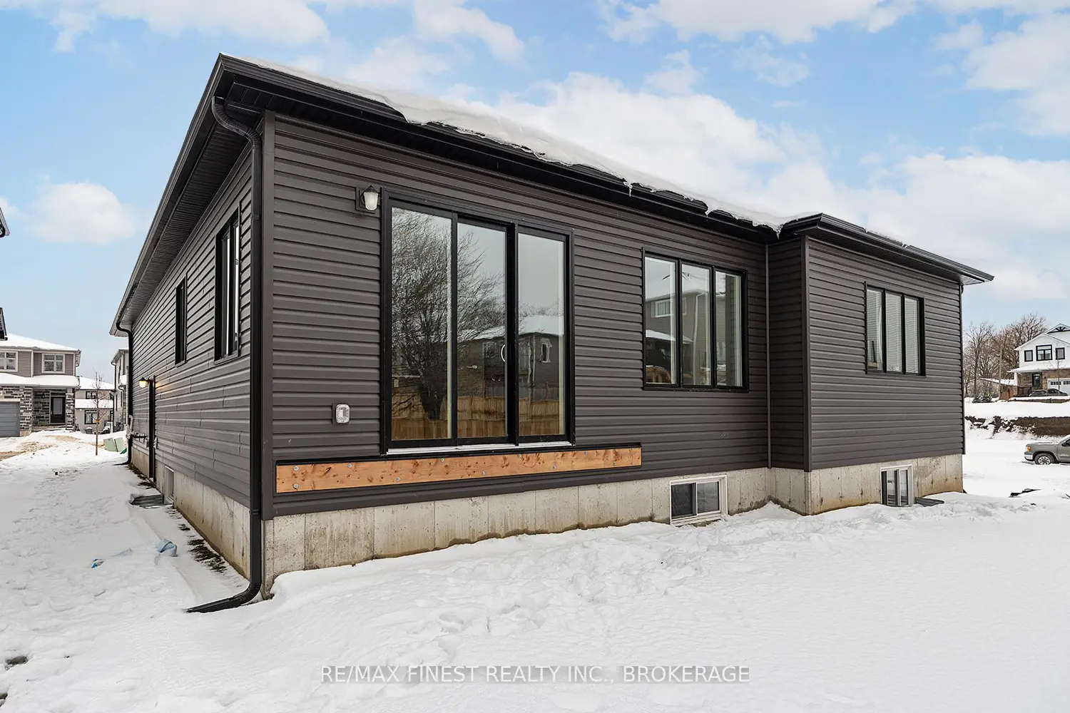 1368 Woodfield Crescent Lot E16 photo 3