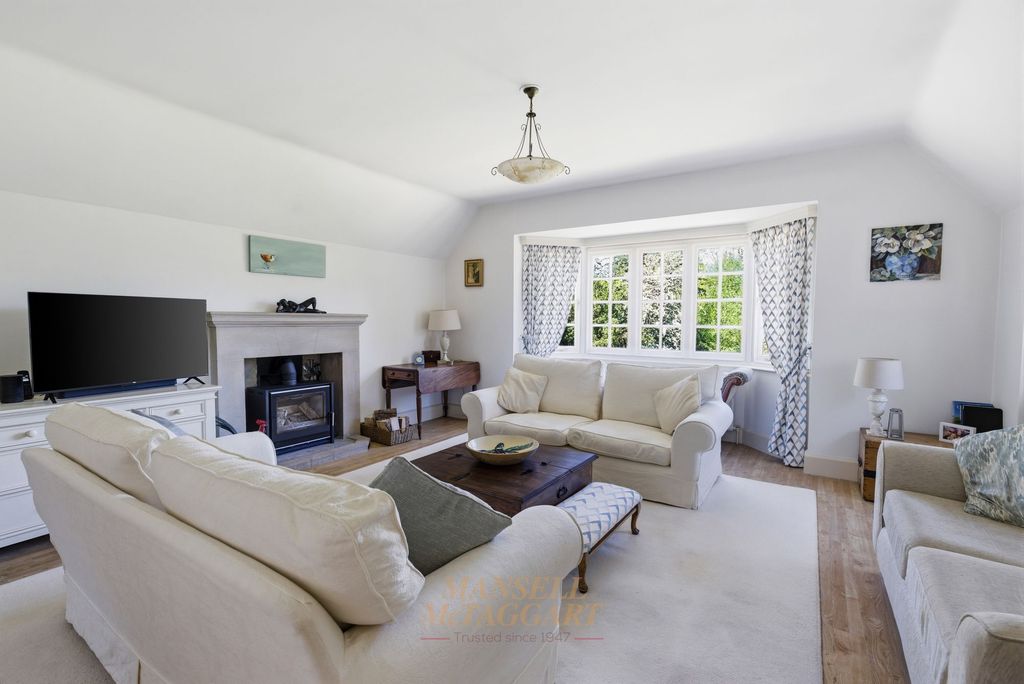 4 bed maisonette for saleAshdown Place, Forest Row RH18 photo 2