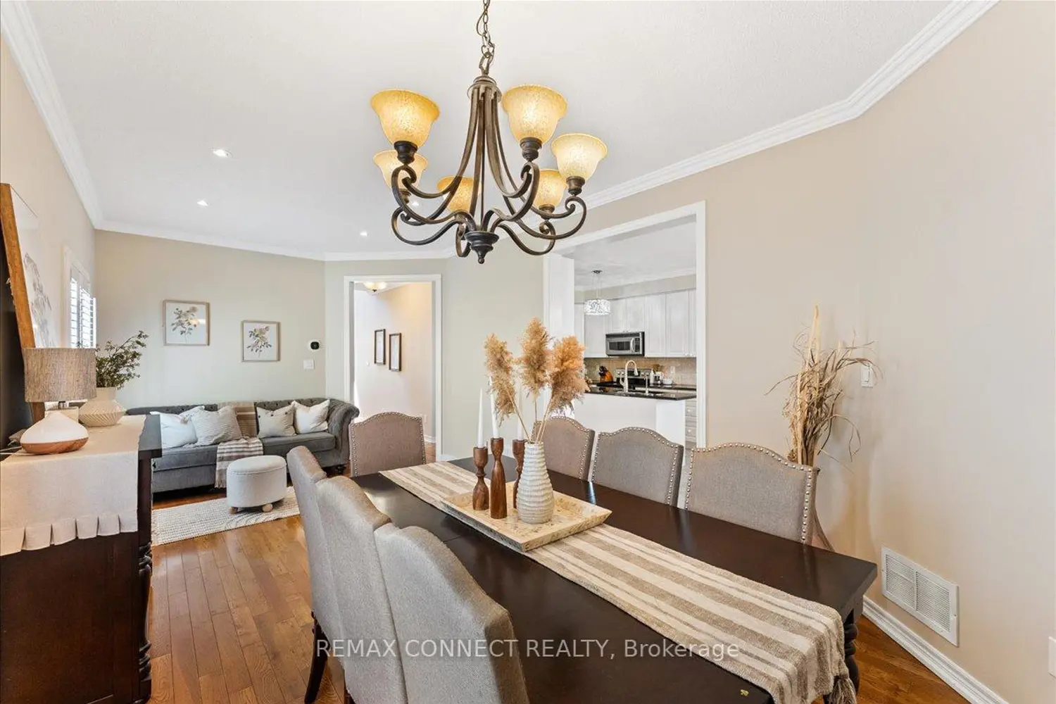 67 Cranborne Crescent photo 3