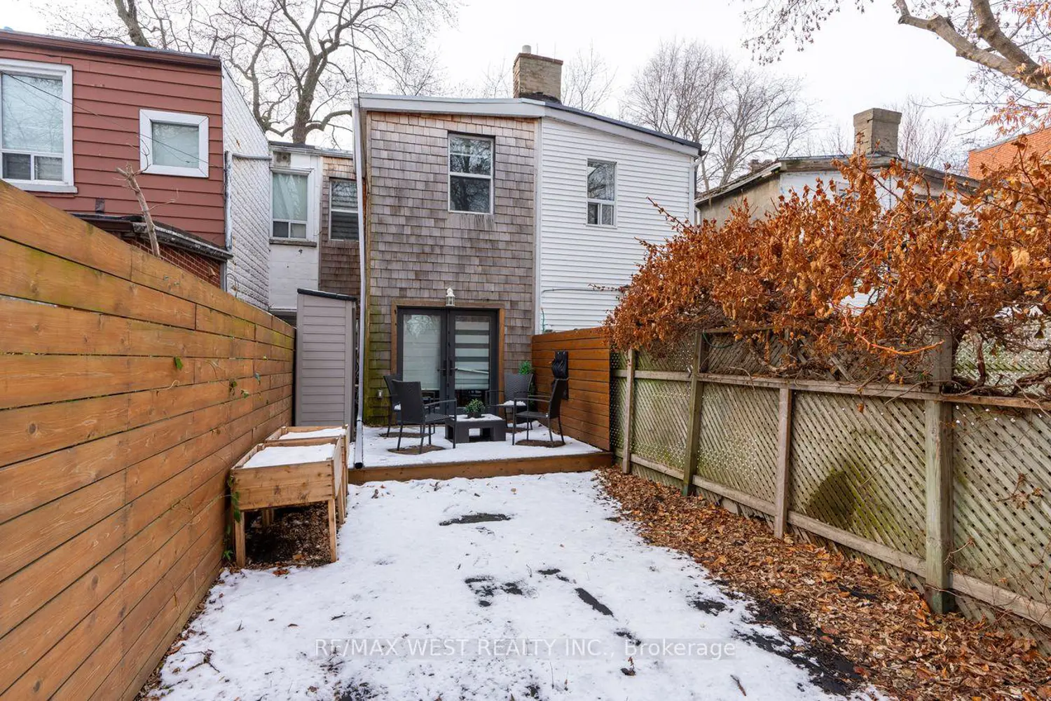 Additional image 16 of 413 Leslie Street
