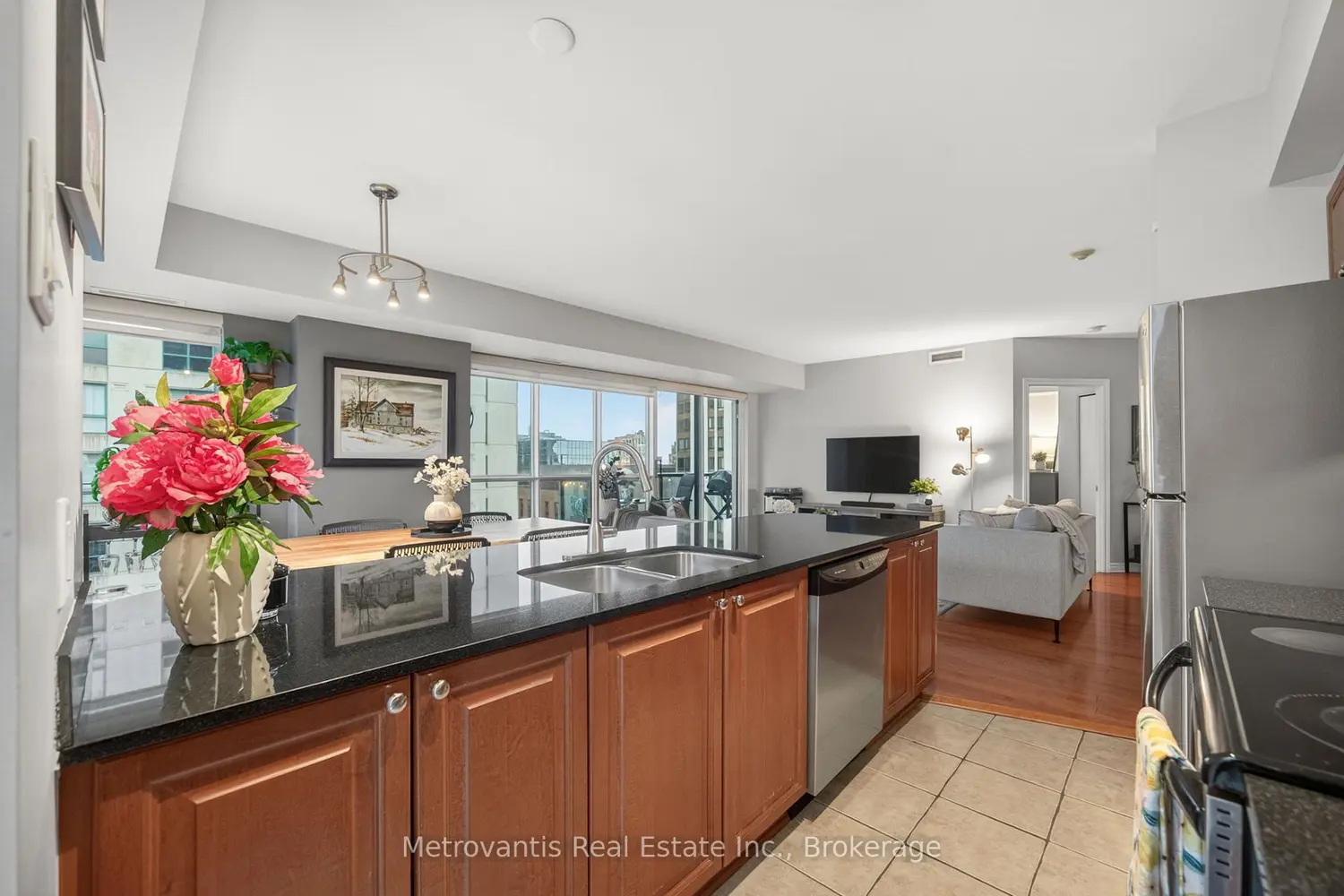 Additional image 8 of 445 Laurier Avenue West Avenue 1804
