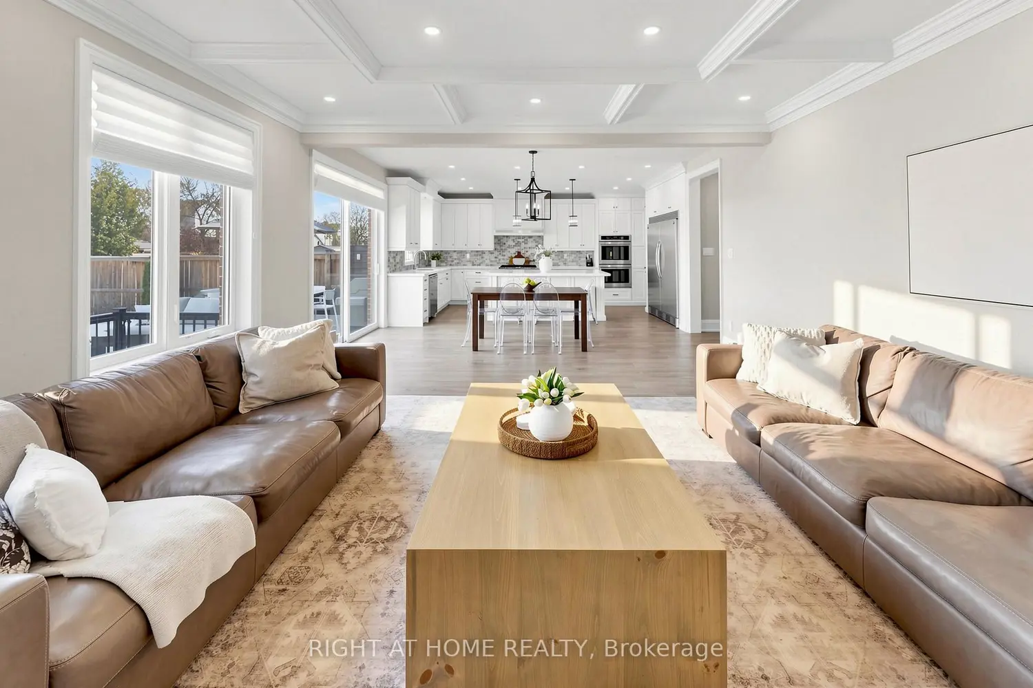 1304 Kilmaurs Avenue photo 4