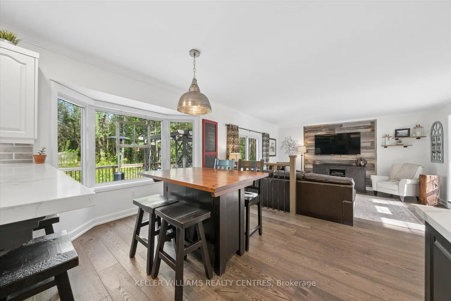 48 Deer Lane photo 5