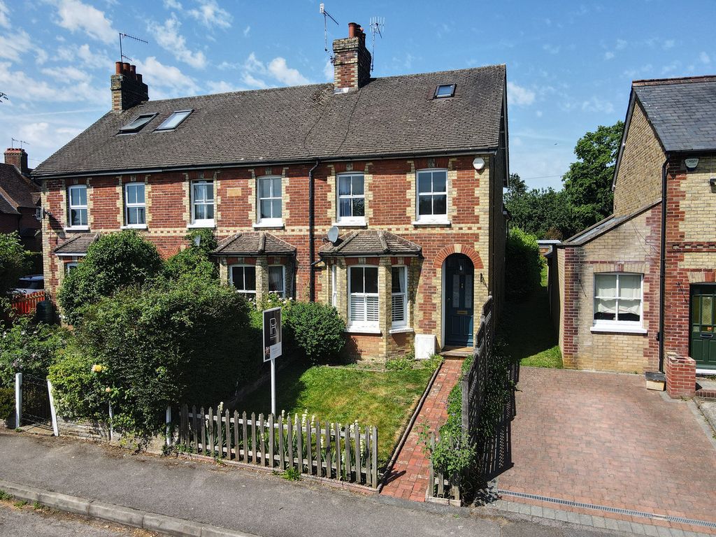 3 bed semi-detached house for saleSalisbury Road, Godstone RH9