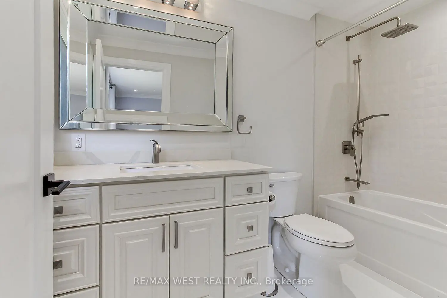 177 Hedge Road photo 5