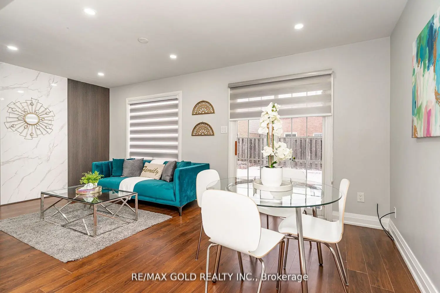 13 Martindale Crescent photo 4