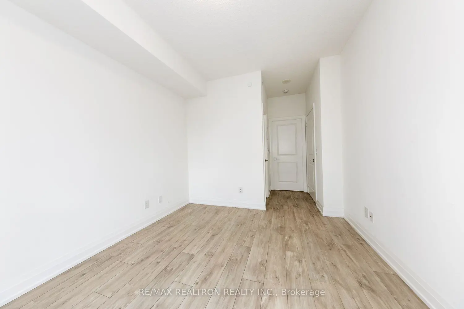 Additional image 8 of 591 Sheppard Avenue 310