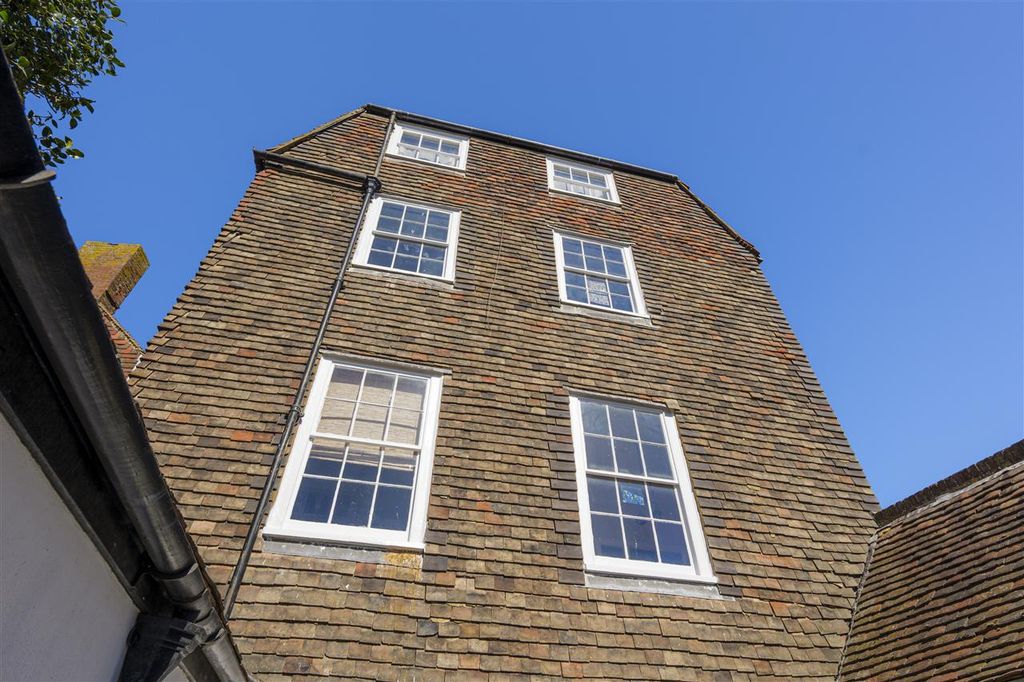Additional image 25 of 5 bed terraced house for saleHugh House, Hugh Place, Faversham ME13