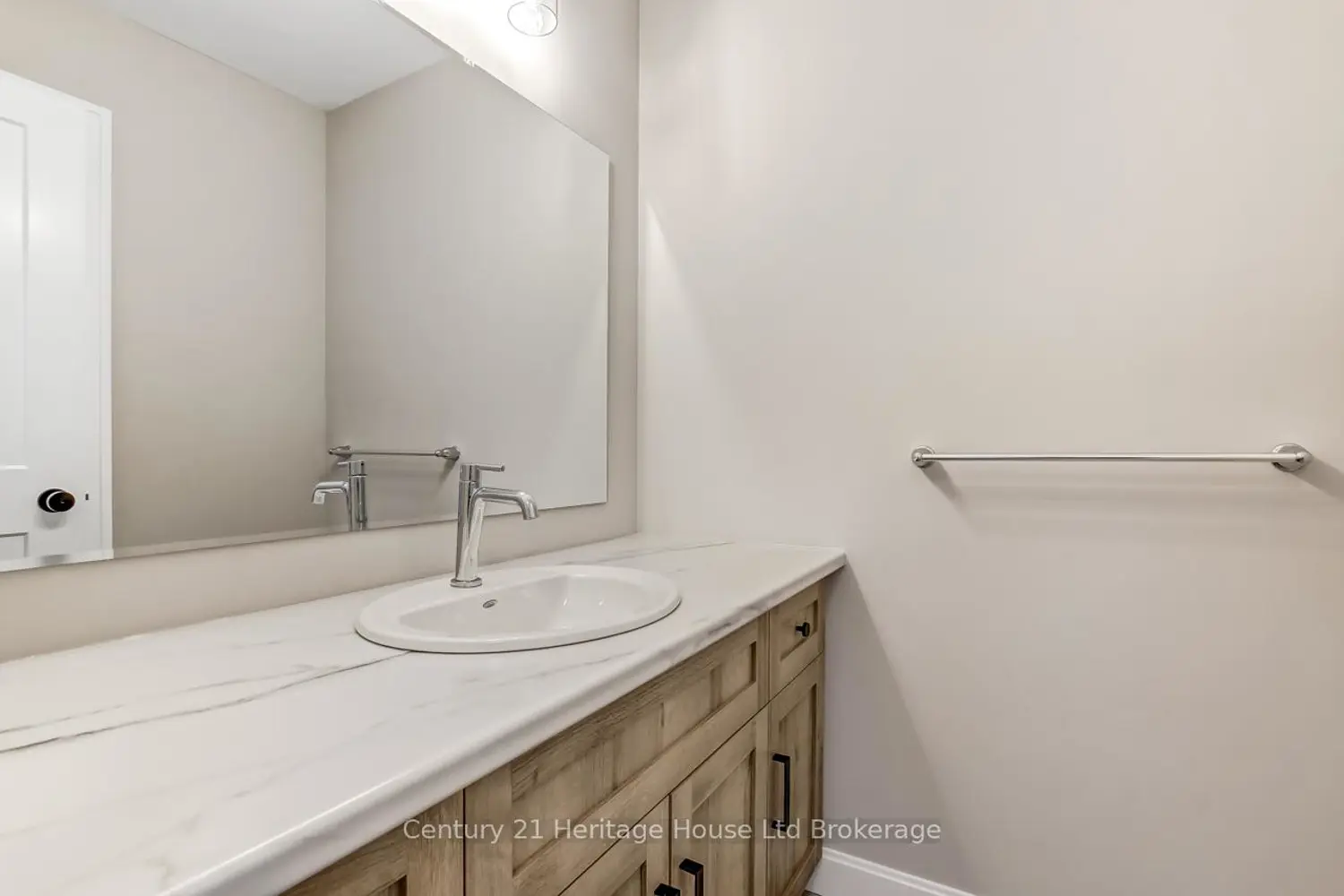Additional image 16 of 323 Anderson Street