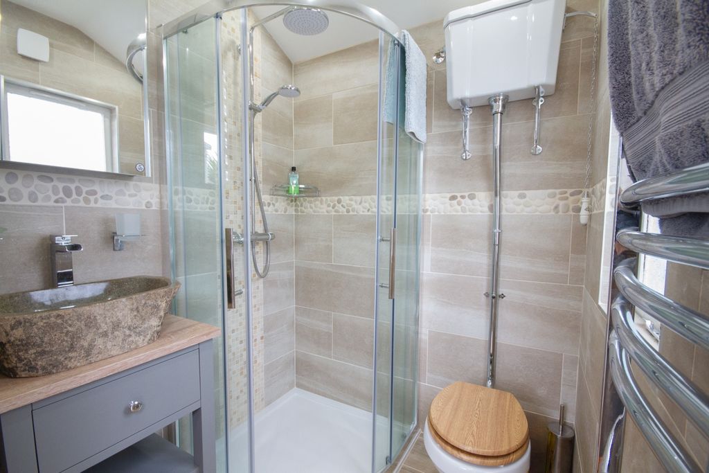 Additional image 18 of 2 bed flat for saleCockleshell, Flat 3, Esplanade, Fowey PL23